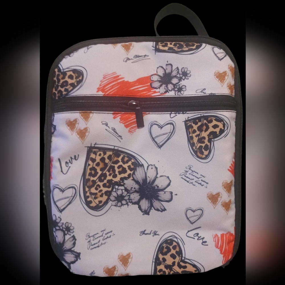 Heart insulated lunch box
